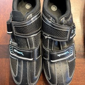 Cycling Shoes LG MultiRX Garneau brand cycling shoes size 39